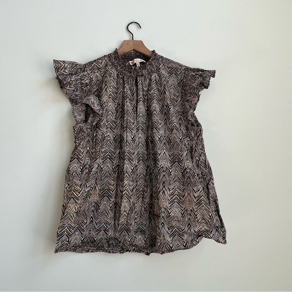 Jude Connally honey Ruffle flutter smocked Top Chevron Print Gold keyhole - Picture 3 of 13